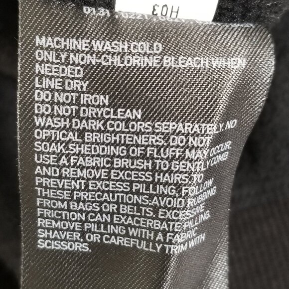 UNIQLO Black Micro Fleece Pullover S Nylon Stripe Techwear Sweatshirt Jumper - Picture 6 of 7